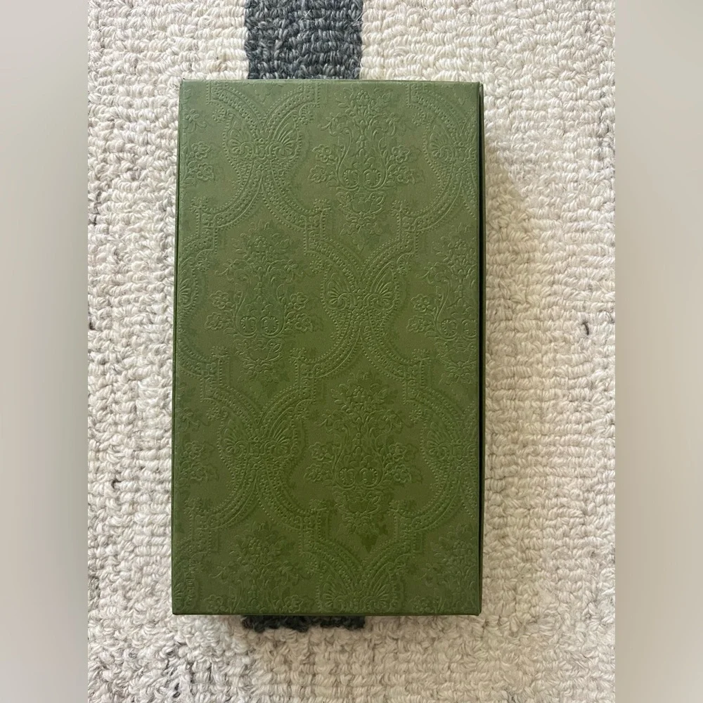 Gucci guc authentic